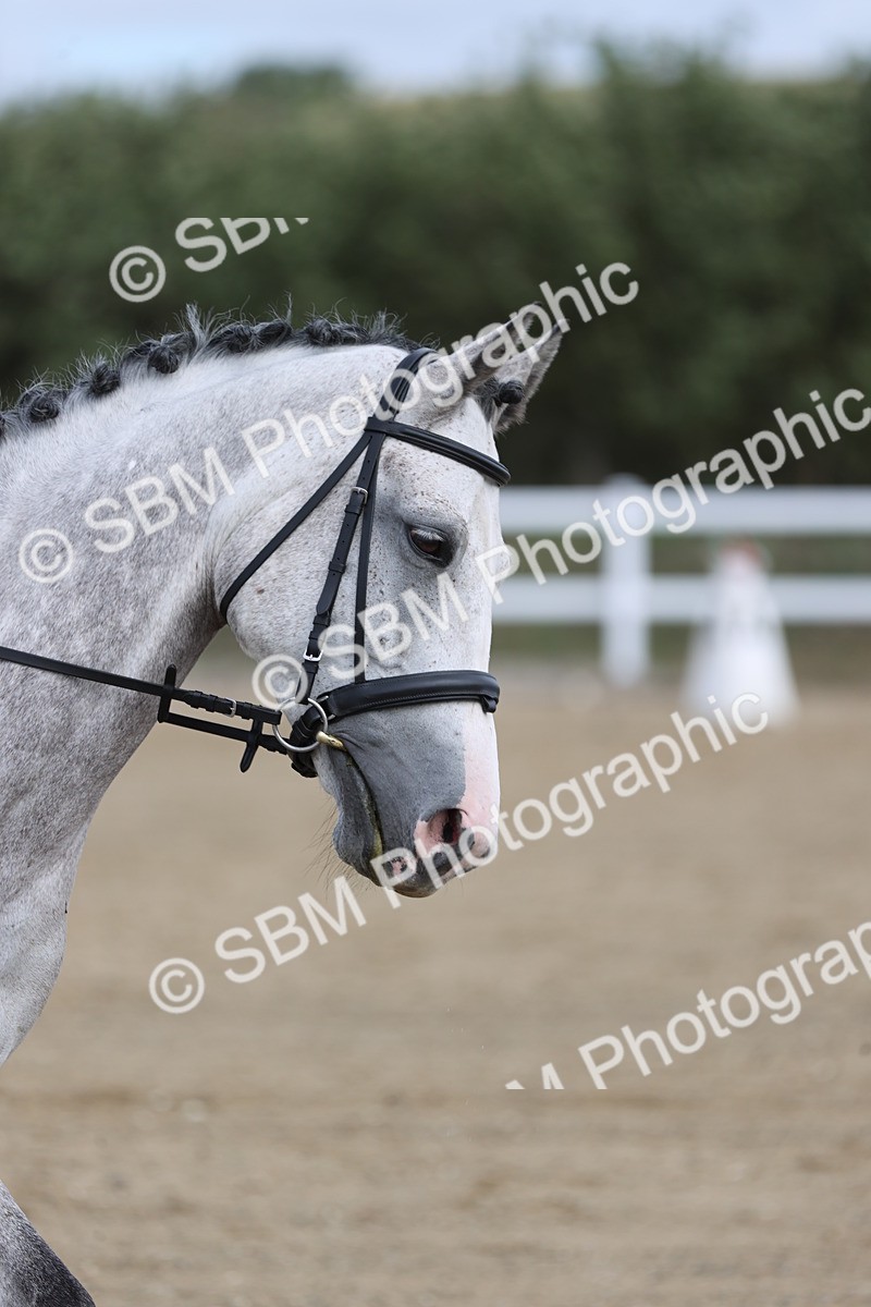 SBM_001516 - Class 2 - Intro 4 Champs - 10.56-11.44