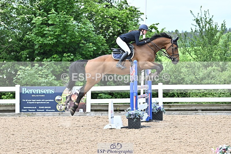 240523A-130129-01874 - Cls 4 Snr 1.20m Open