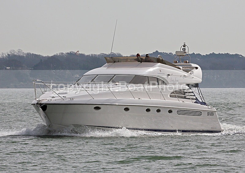 140330 LADY JAYNE FAIRLINE SQUADRON WT7A3896 - Flybridge Cruisers