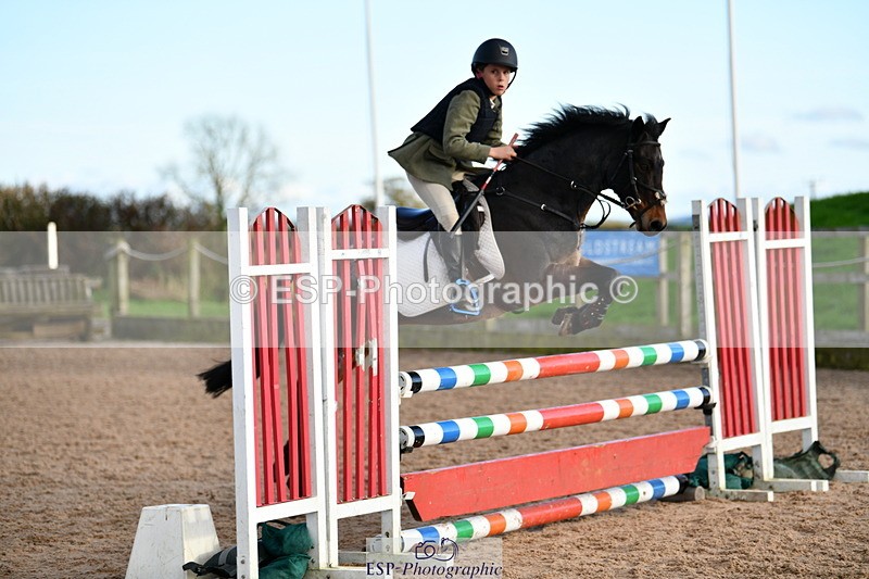 241027A-151407-03239 - SUN Cls 29 Stepping Stones 128+138
