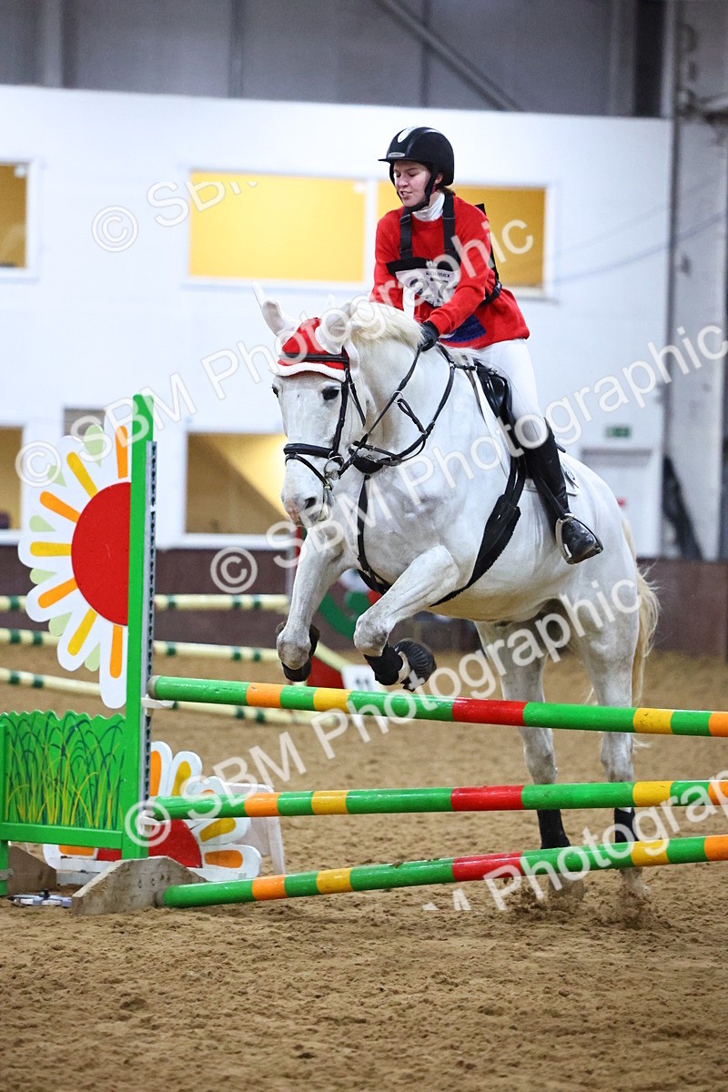 SBM_002607 - Class 6 - Holly & Ivy Stakes - 90cm