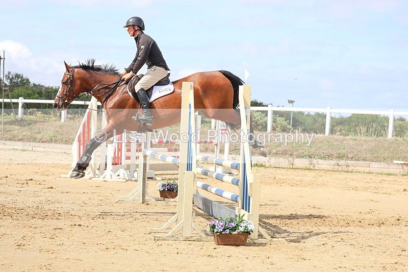 3E7A3740 - Class 4: Senior British Novice/90cm open