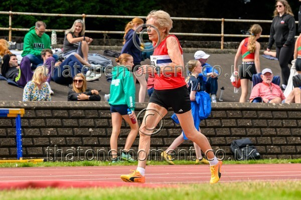 CEM26-914036 - Track Female Set Two