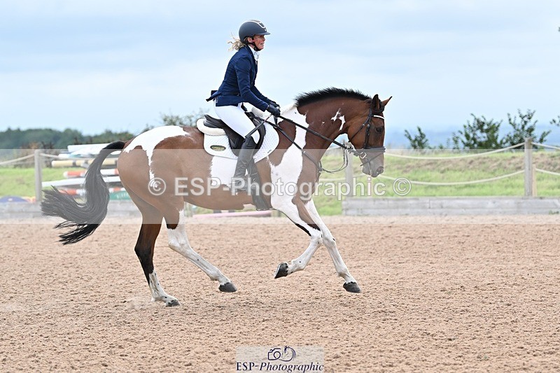 240813-163558-00259 - Classes 3A&B & 4 70cm