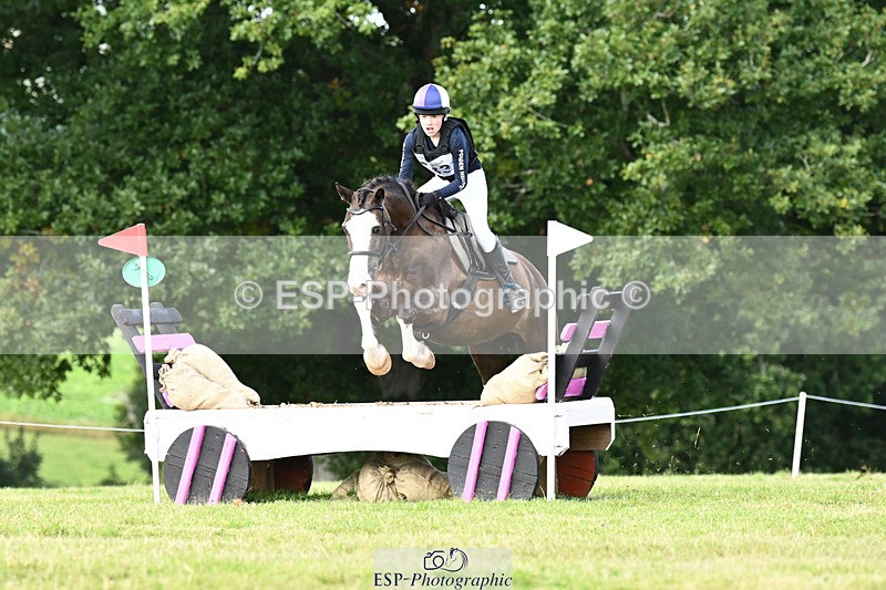 240825X-110135-31929 - 70cm XC 11.00 to 12.00