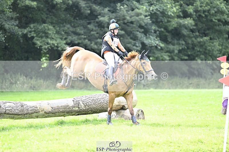 240804-164048-18050 - 620-Alana_Shapland-FOREVER_AUTUMN_DS