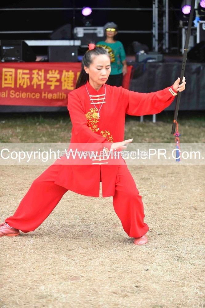 SH4_1550 - Tai Chi with Lisa Kay.