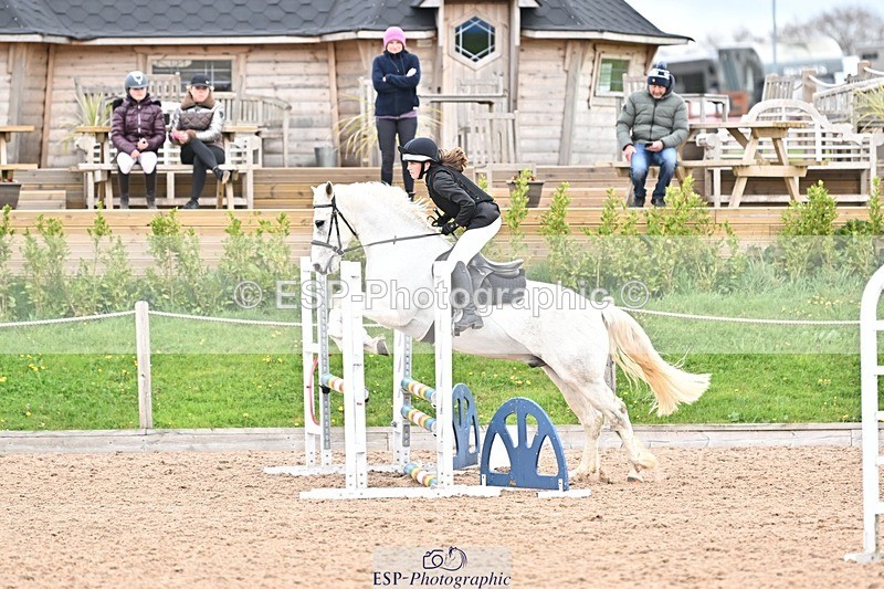 250414-105532-00307 - 80cm Round 1