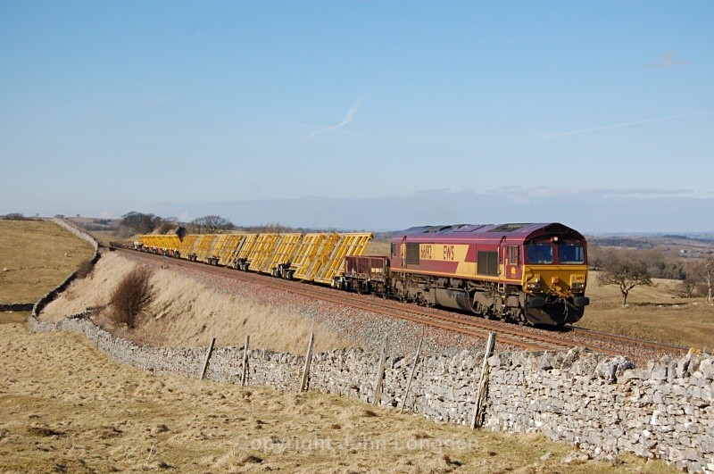 8.3.10 - 66192 6X05 Carlisle - Crewe, Waitby Common - Waitby Common