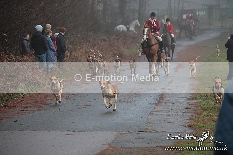 HUPY 261224 144 - Pytchley with Woodland Hunt Boxing Day Meet 26th December 2024