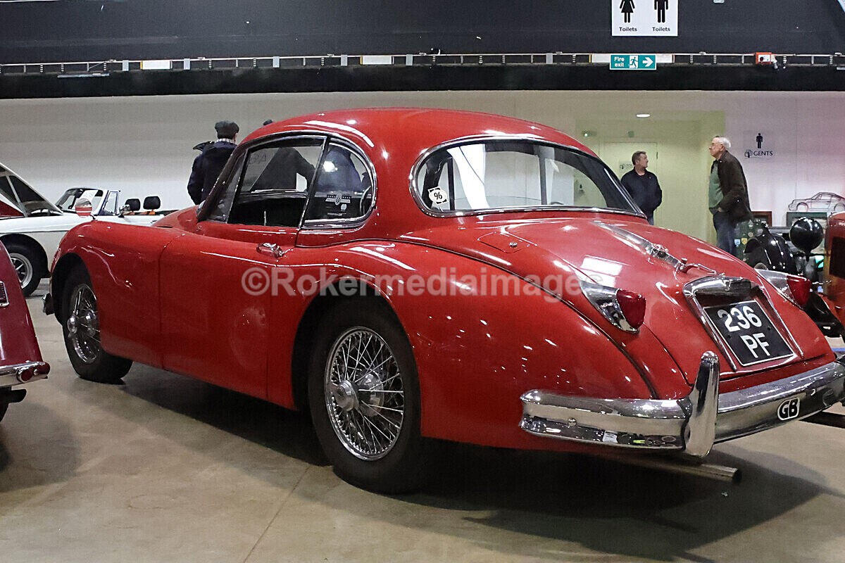 RETRO-885 - Race Retro