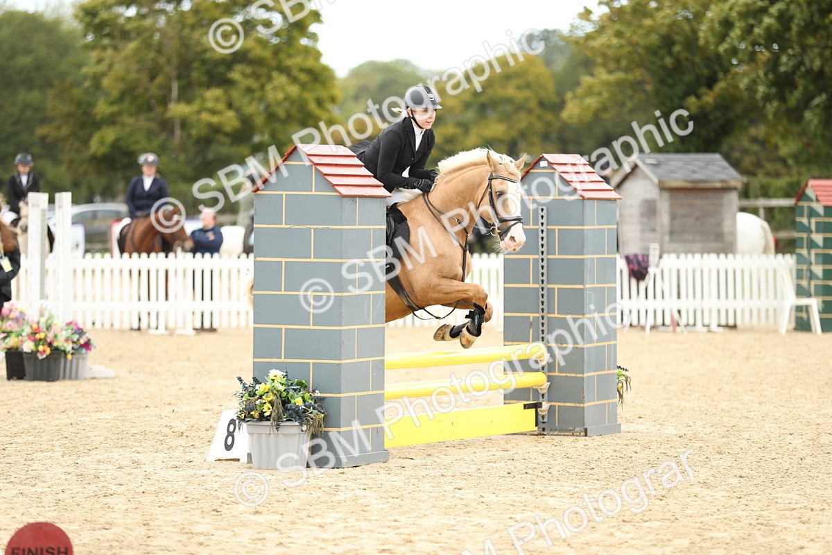 SBM_04519 - J28 - Senior Horse & Pony 60cm Championships