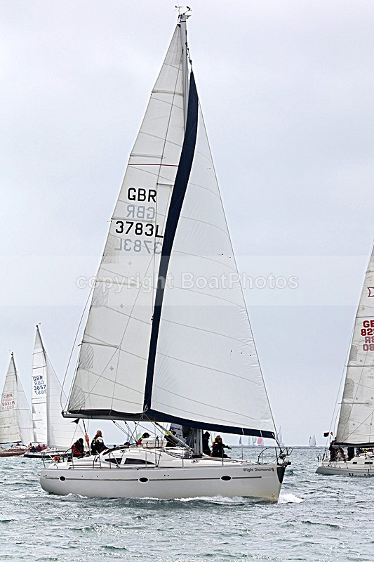 210703 WIGHT DIAMOND GBR3783L 5T7A0293 - ROUND THE ISLAND RACE 2021