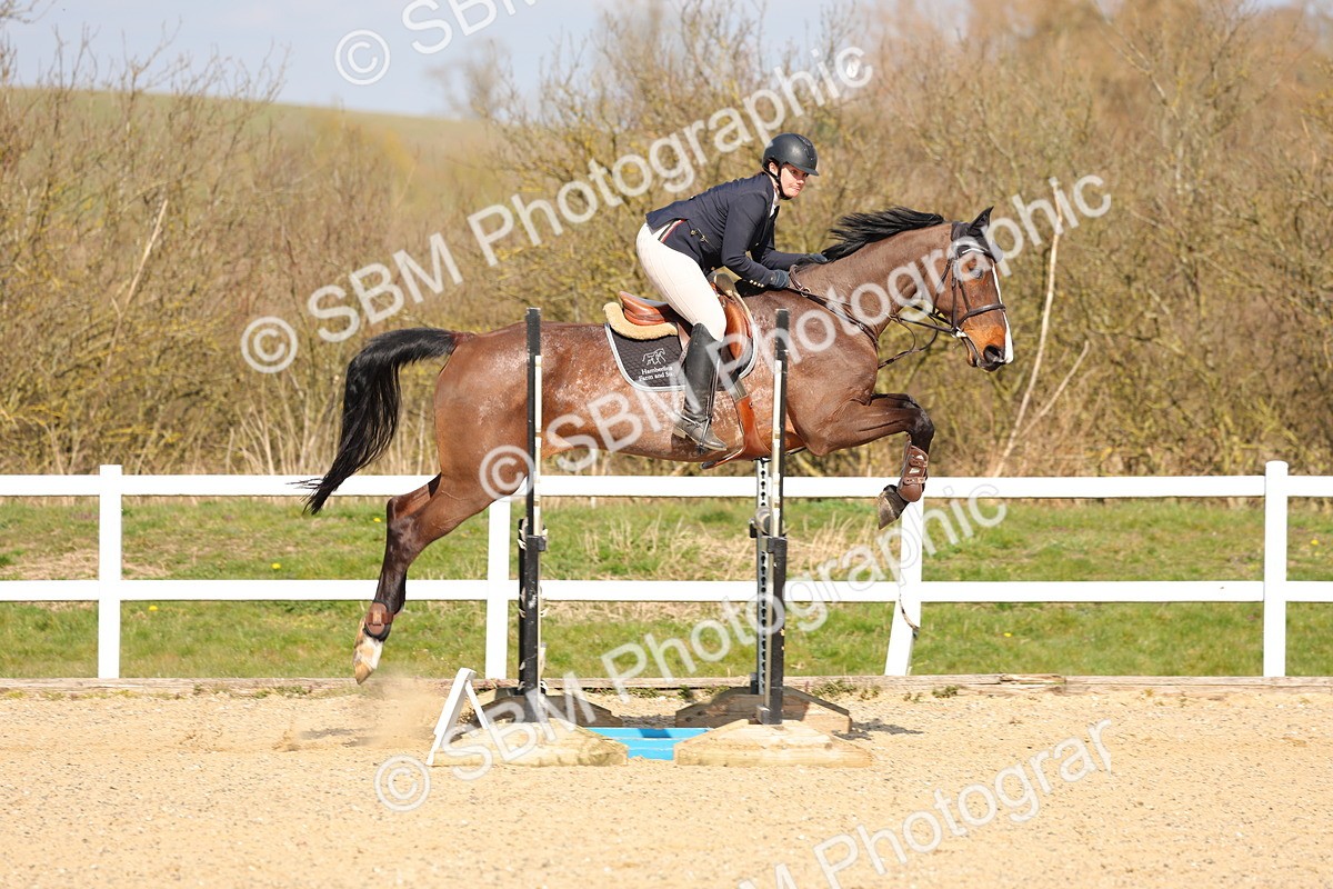 SBM_001389 - Class 4 - Senior Newcomers - 1.10m