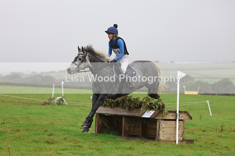 3E7A1814 - Class 4: 80cm: Box