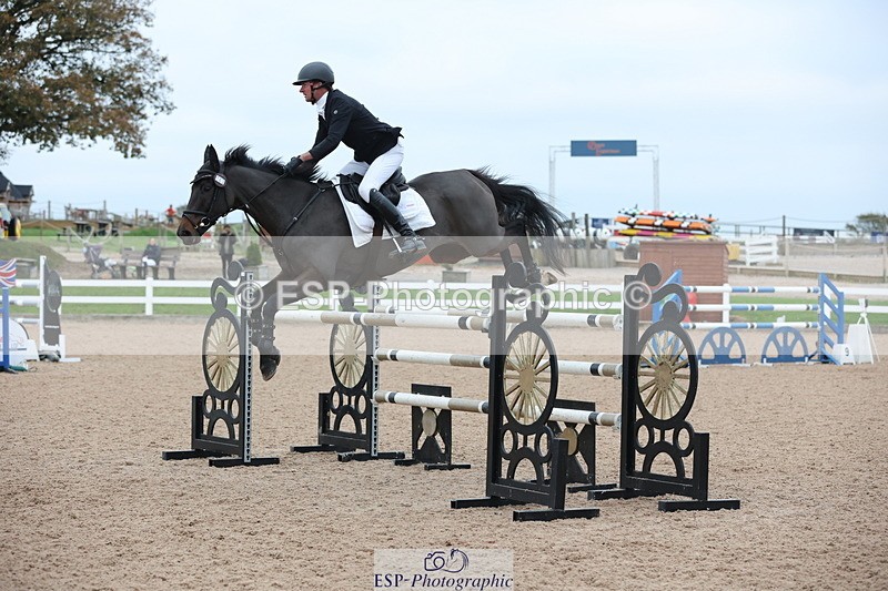 241101A-153329-03033 - FRI Cls 7 Blue Chip Grade B&C Jump Off