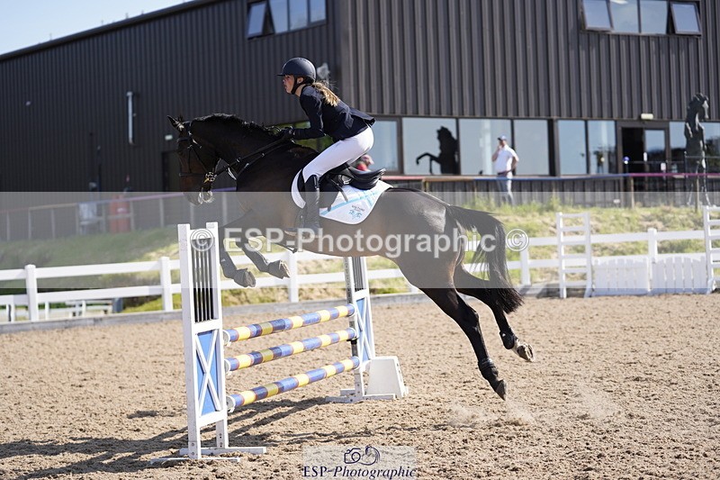 230527A-093230-03330 - Cls 19 British Novice & 90cm Open