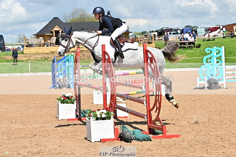 240504A-125142-01654 - Cls 4 Blue Chip Pony Newcomers & 1m Open