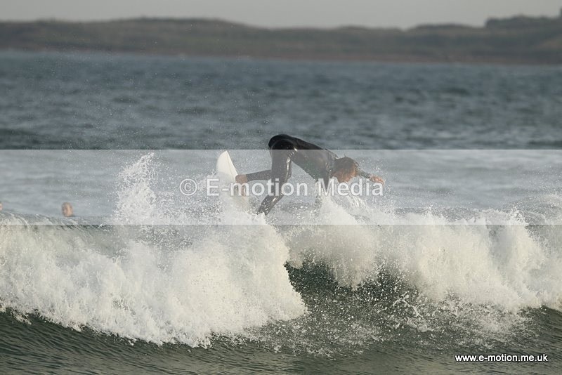 SU 091010 36 - Surf Oct 2010