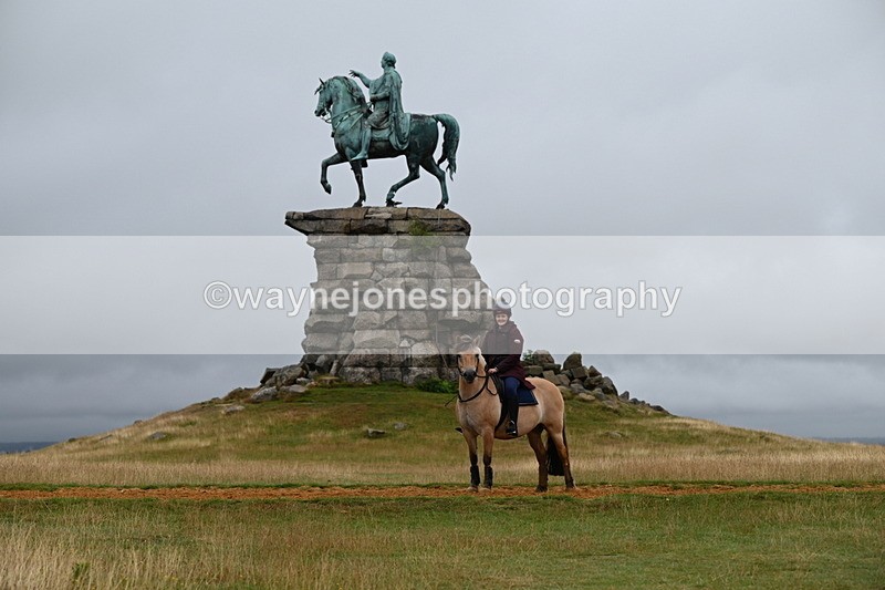 DSC_2447 - Time at Statue 12:34 to 12:56