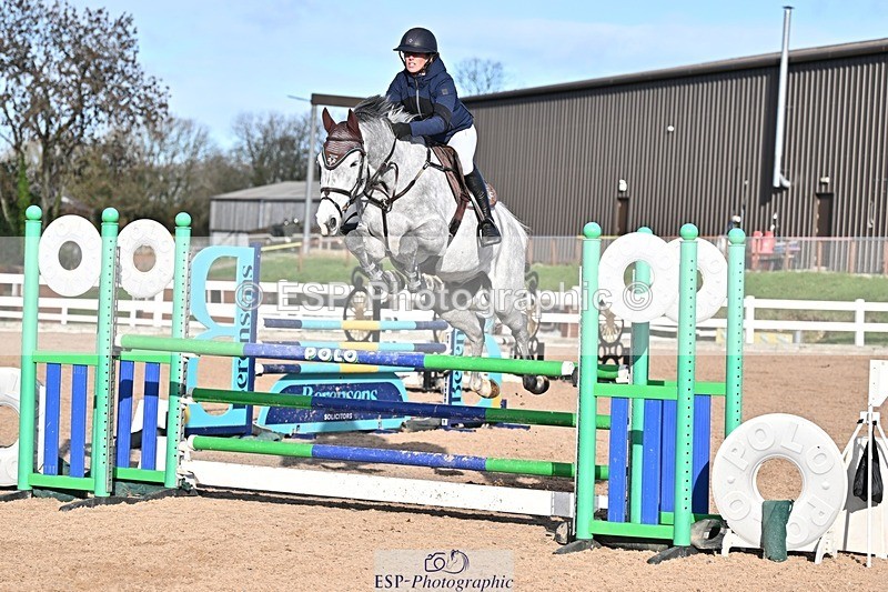 251119-131319-00435 - Cls 4 Newcomers and 1.10m Open