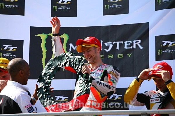  - Supersport Race 2 - TT 2010