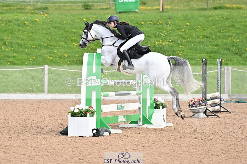 240506A-124643-08804 - Cls 5 Pony Foxhunter & 1.10m Open