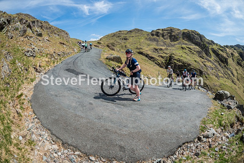 142033 - Hardknott Hairpin 14.00 - 15.00