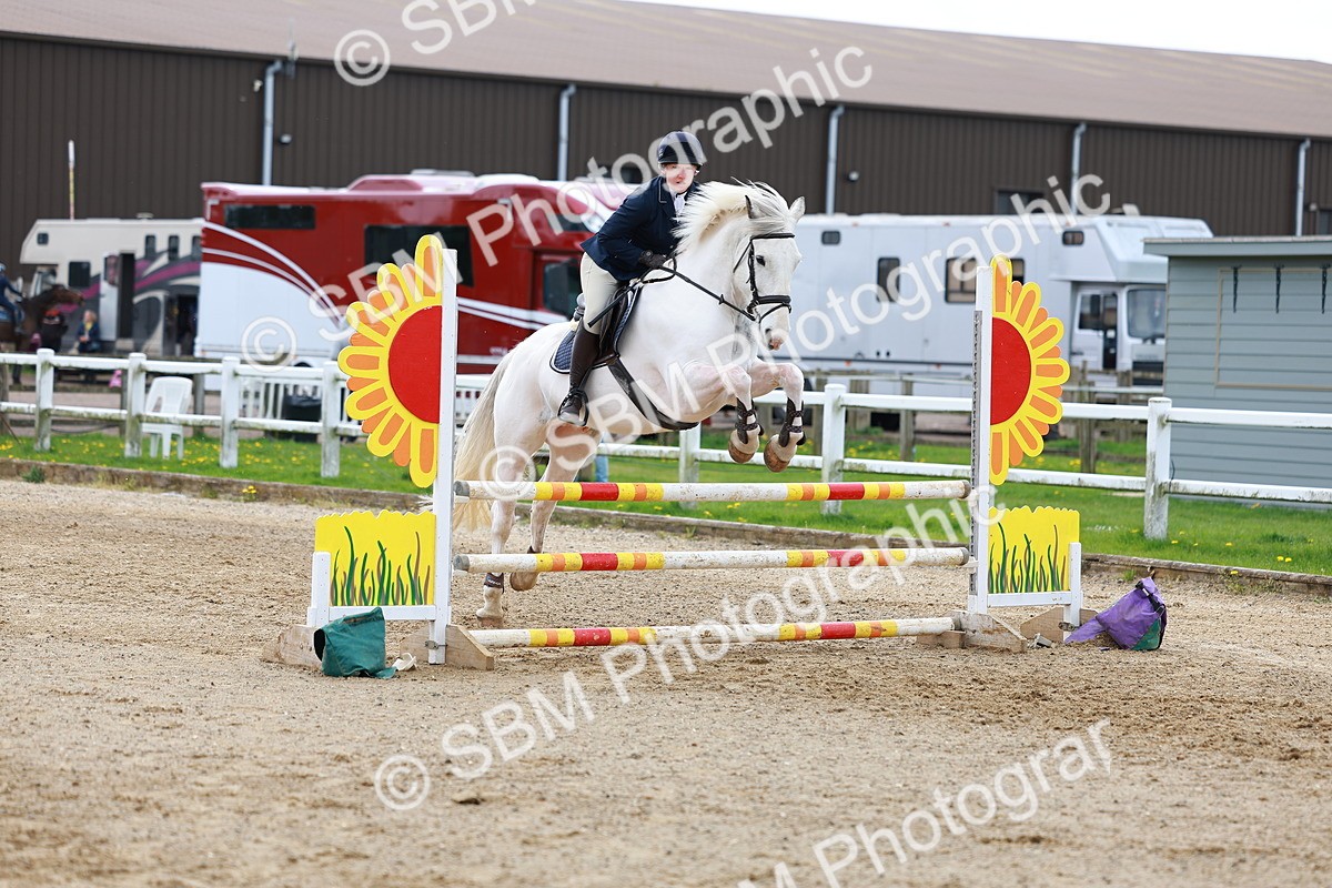 SBM_001917 - class 8 - Senior British Novice - 90cm