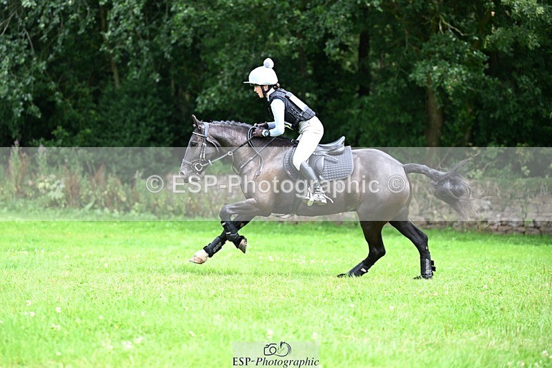 240803-133457-06646 - 153-Eleanor_Blewitt-CARRY_ON_PRINCESS