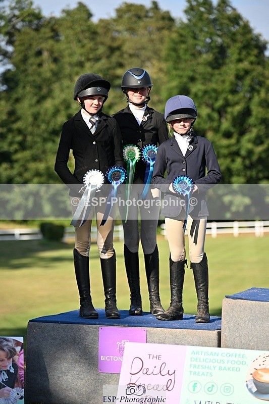 250822A-171057-24422 - Friday Presentations