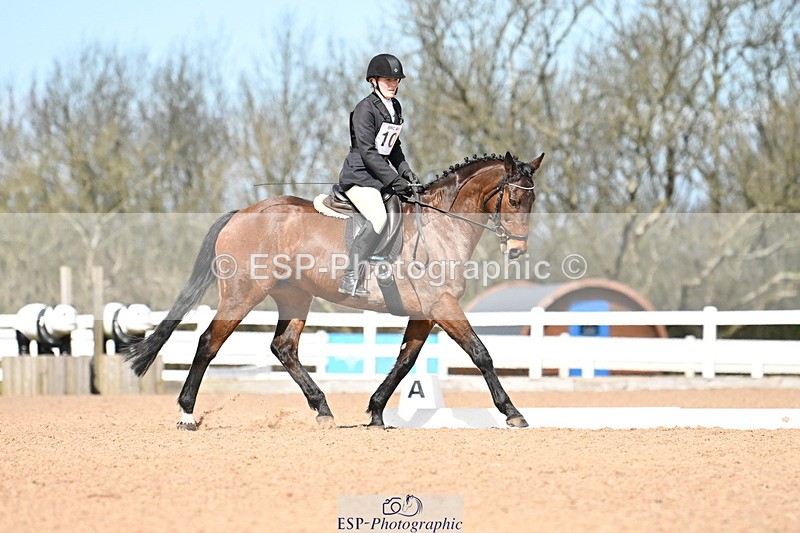 240324A-123731-02313 - Novice 28, 12.15 to 13.00