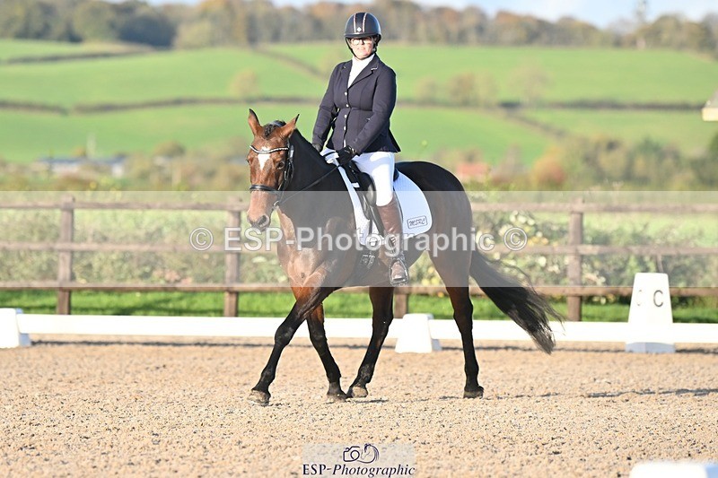 231105-151031-03007 - Cls 4 Novice 24 15.24 to 16.35 break