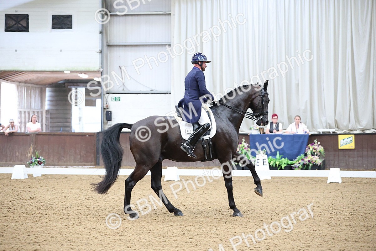 SBM_004335 - Class 9 - FEI Inter 1 Gold - 15.55-16.43