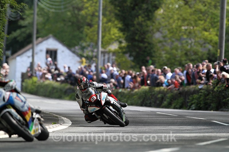 Ian Hutchinson - RL360 Superstock Race