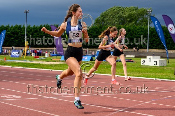 CEM26-914527 - Track Female Set Two