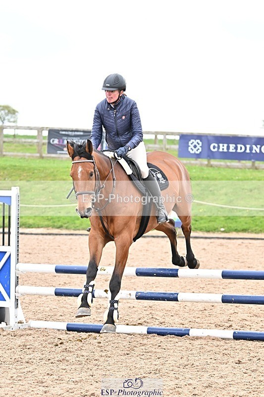 250414-103200-00125 - 80cm Round 1