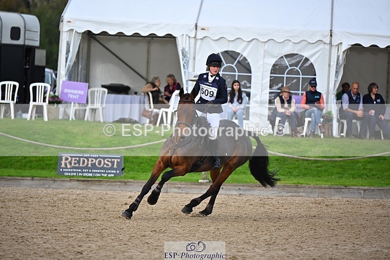 241027-143058-17917 - 509-Tichy.Sanders-SPARHANGER.VELVET