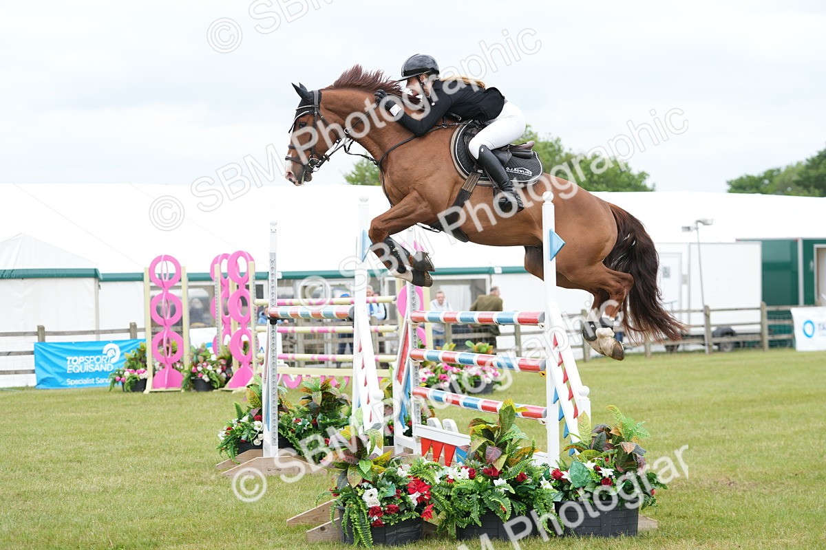 SBM_06429 - Class 202 - National 1.40m Open