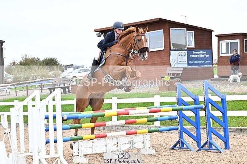 251015-133157-00593 - Cls 4 Newcomers and 1.10m Open