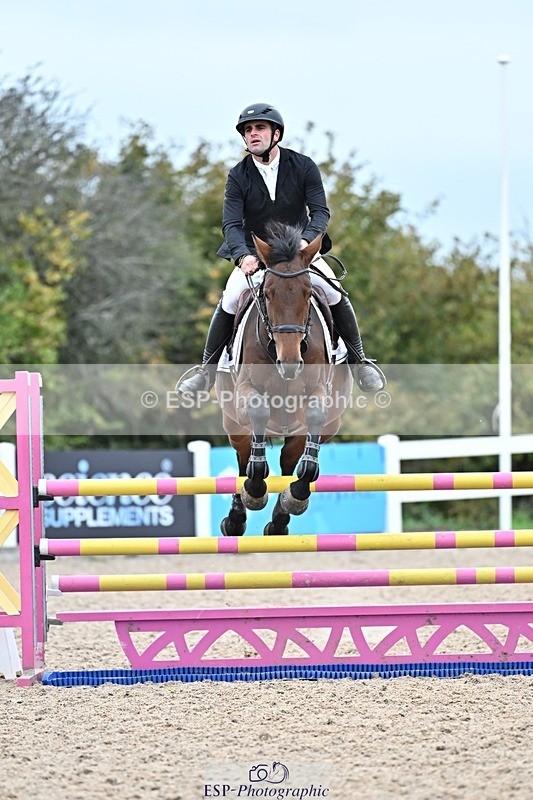 251015-133922-00623 - Cls 4 Newcomers and 1.10m Open