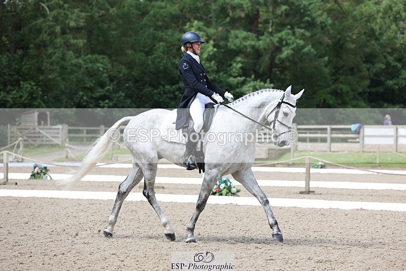 240524-110016-07563 - 267-VAN_KAUNITZ-Jemima_Howden
