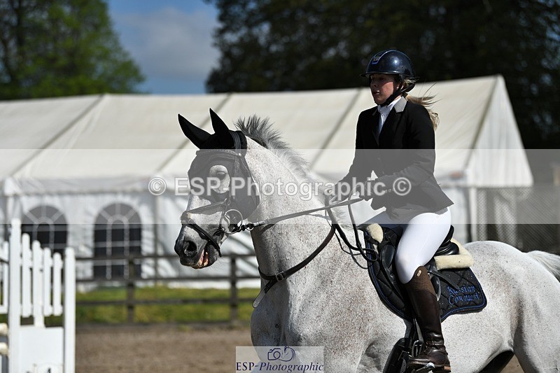 230512-102644-00522 - Cls 10 Snr 85cm Schooling