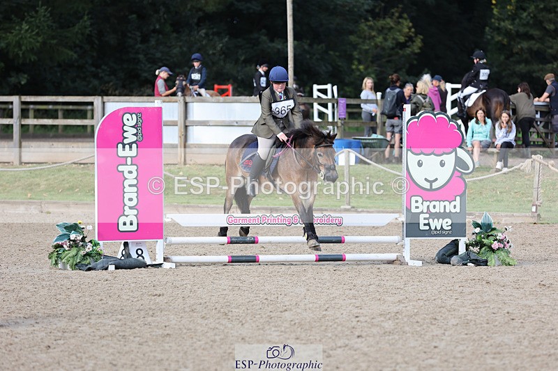 240823X-092259-14520 - 60cm R1 8.30 to 10.00