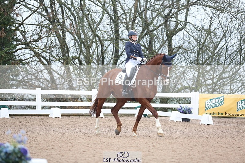 240217A-090710-00189 - 171-Lucie.Stokoe-Nicolaas.B