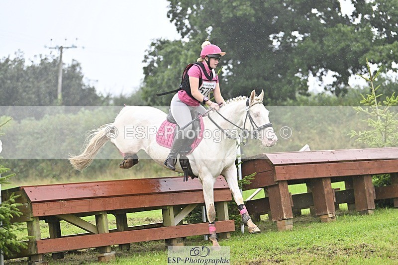 240901A-161758-11073 - 576-Tabitha.Bluck-PENDANN.REEF