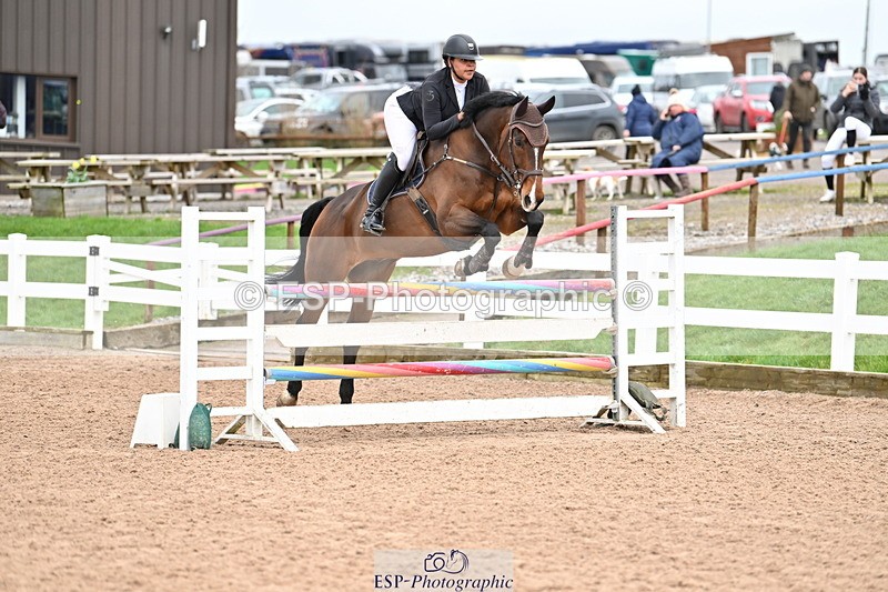 240224A-114337-03473 - Cls 11 Snr 1.05m and 1.10m Open