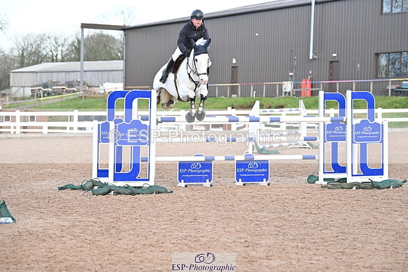 231209A-140918-02003 - Cls 15 National 1.30m & 1.40m