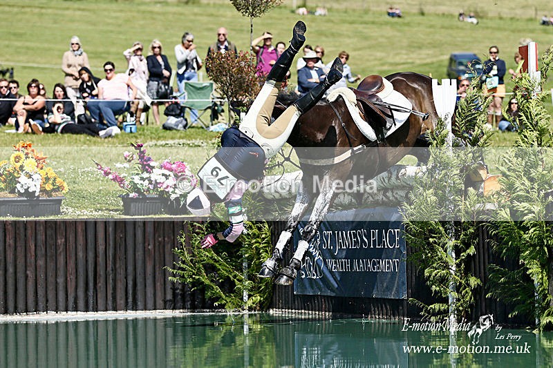 _LES4412abppa - Equestrian