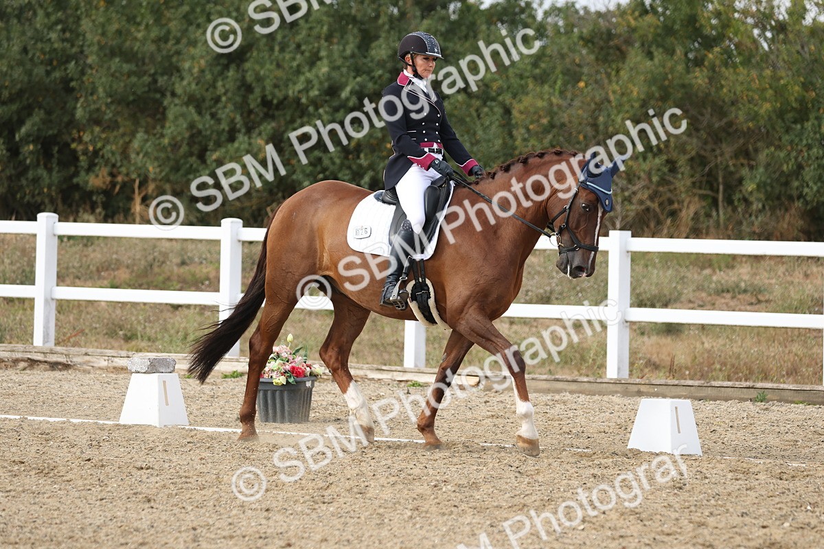 SBM_015660 - Class 6 - E5 Silver 15.54.16.58